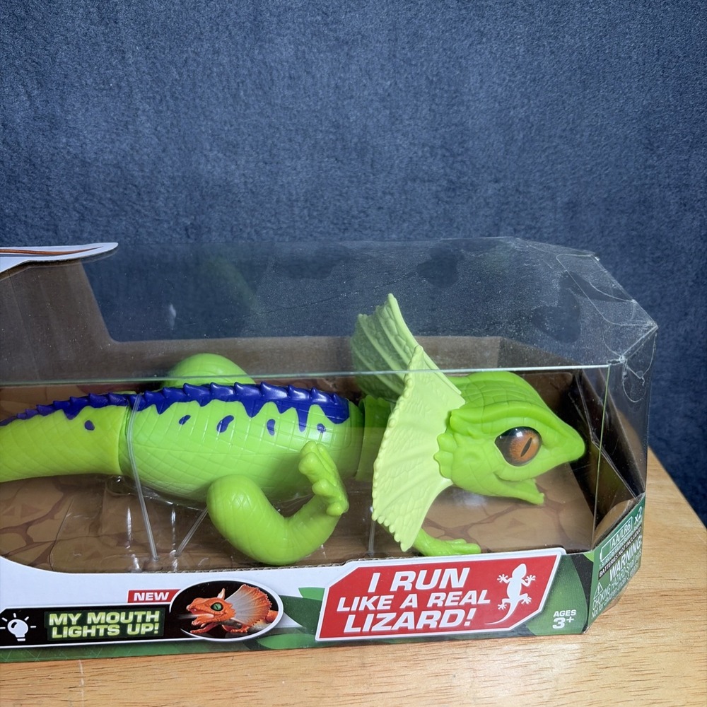 Zuru Robo Alive Lurking Lizard Robotic Pet Figure New - Picture 3 of 6